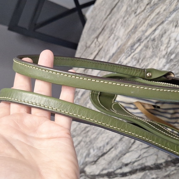 Dooney & Bourke Beacon Leather Tote, Olive, GUC - Picture 10 of 11